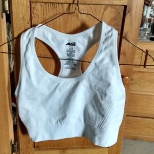 Women's sports bra